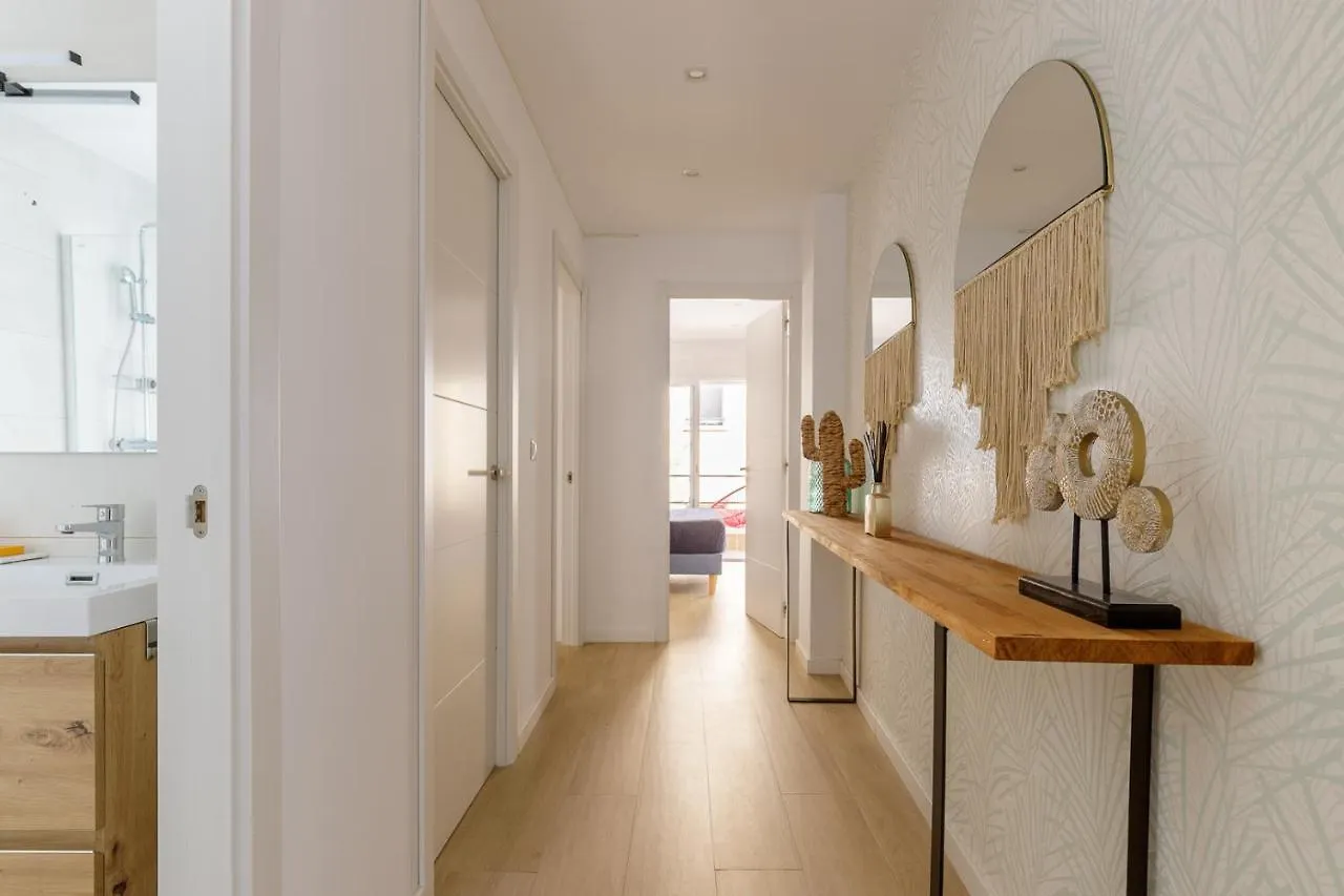 Spacious & Quiet Apartment By Hellomalaga - Azahar